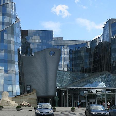 Wierzbno Hostel Warsaw Ngoại thất bức ảnh