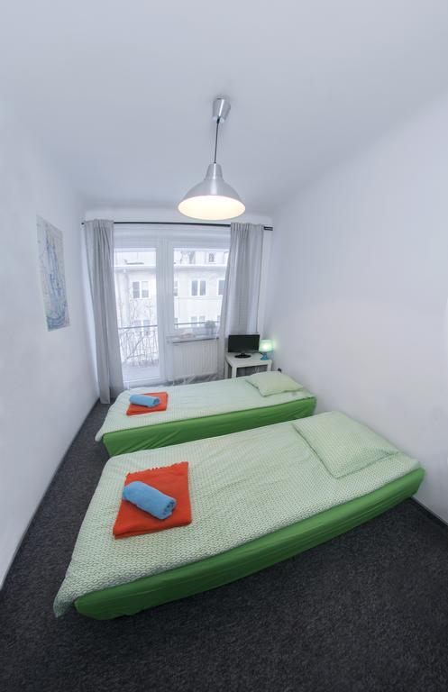 Wierzbno Hostel Warsaw Ngoại thất bức ảnh