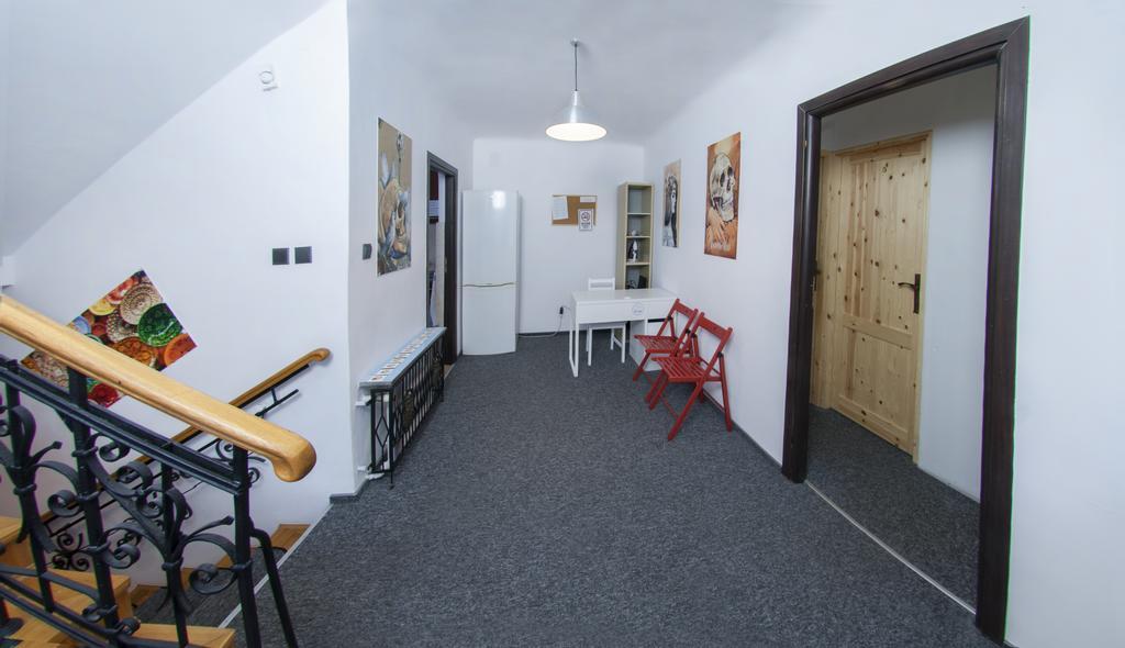 Wierzbno Hostel Warsaw Ngoại thất bức ảnh