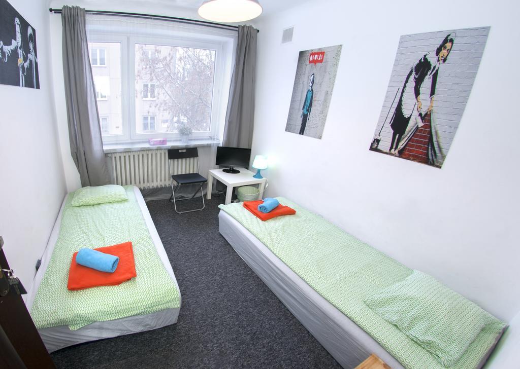 Wierzbno Hostel Warsaw Ngoại thất bức ảnh