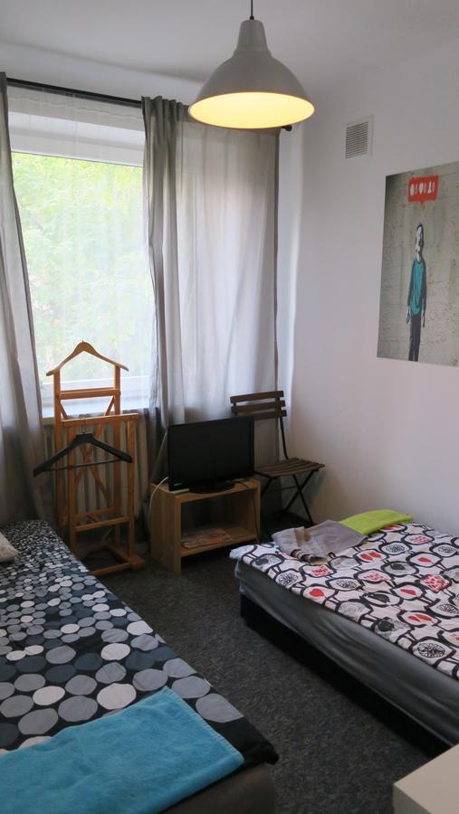 Wierzbno Hostel Warsaw Ngoại thất bức ảnh